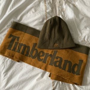 NWT Timberland gift set hat scarf toque